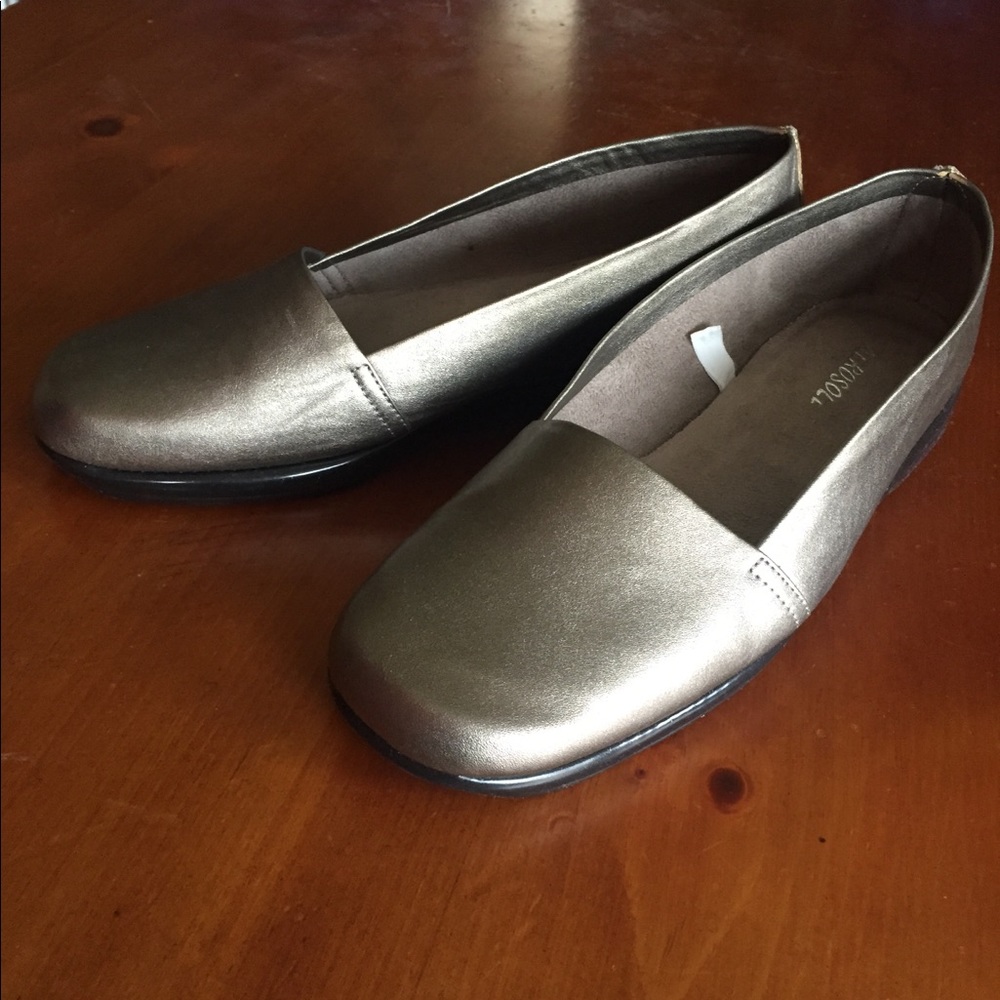 Women’s shoes - wide width